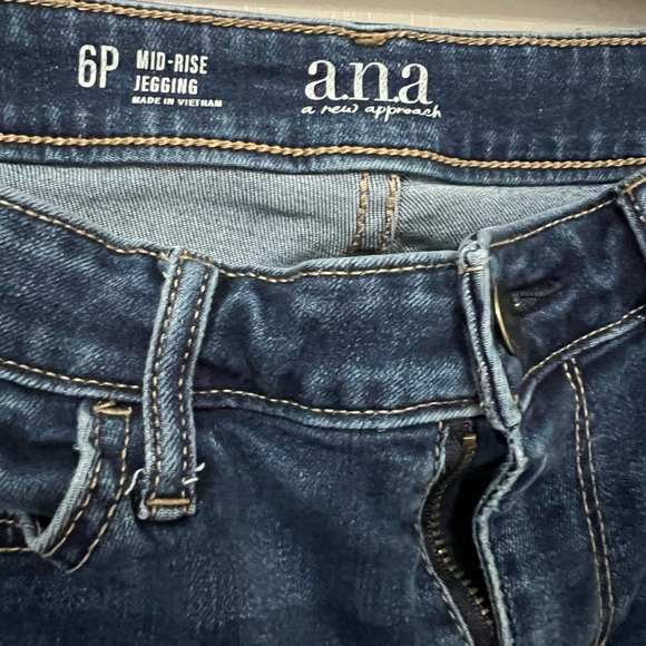 a.n.a Women's Dark Blue Skinny Jeans - Picture 3 of 6